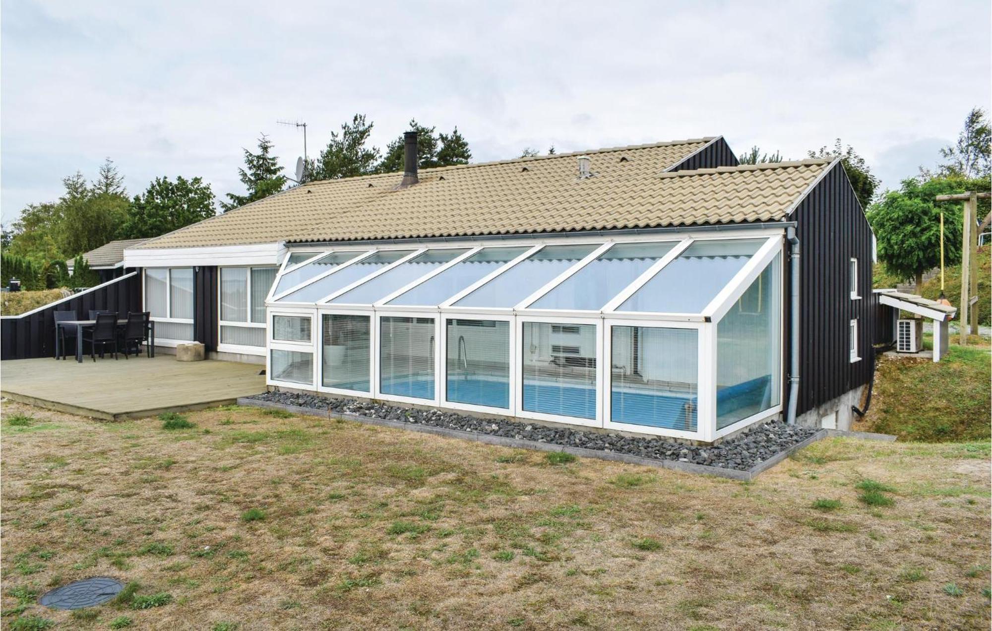 Amazing Home In Ebeltoft With Sauna Bagian luar foto