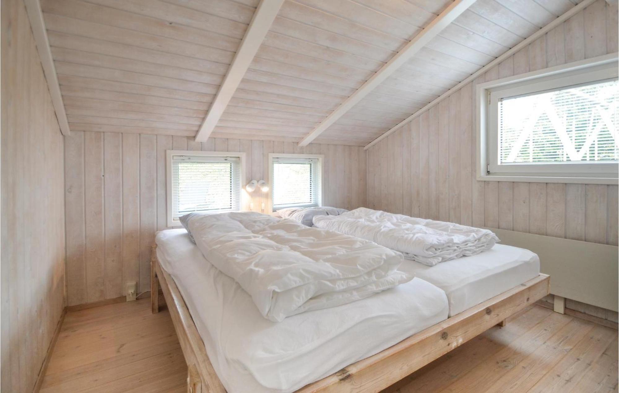 Amazing Home In Ebeltoft With Sauna Bagian luar foto