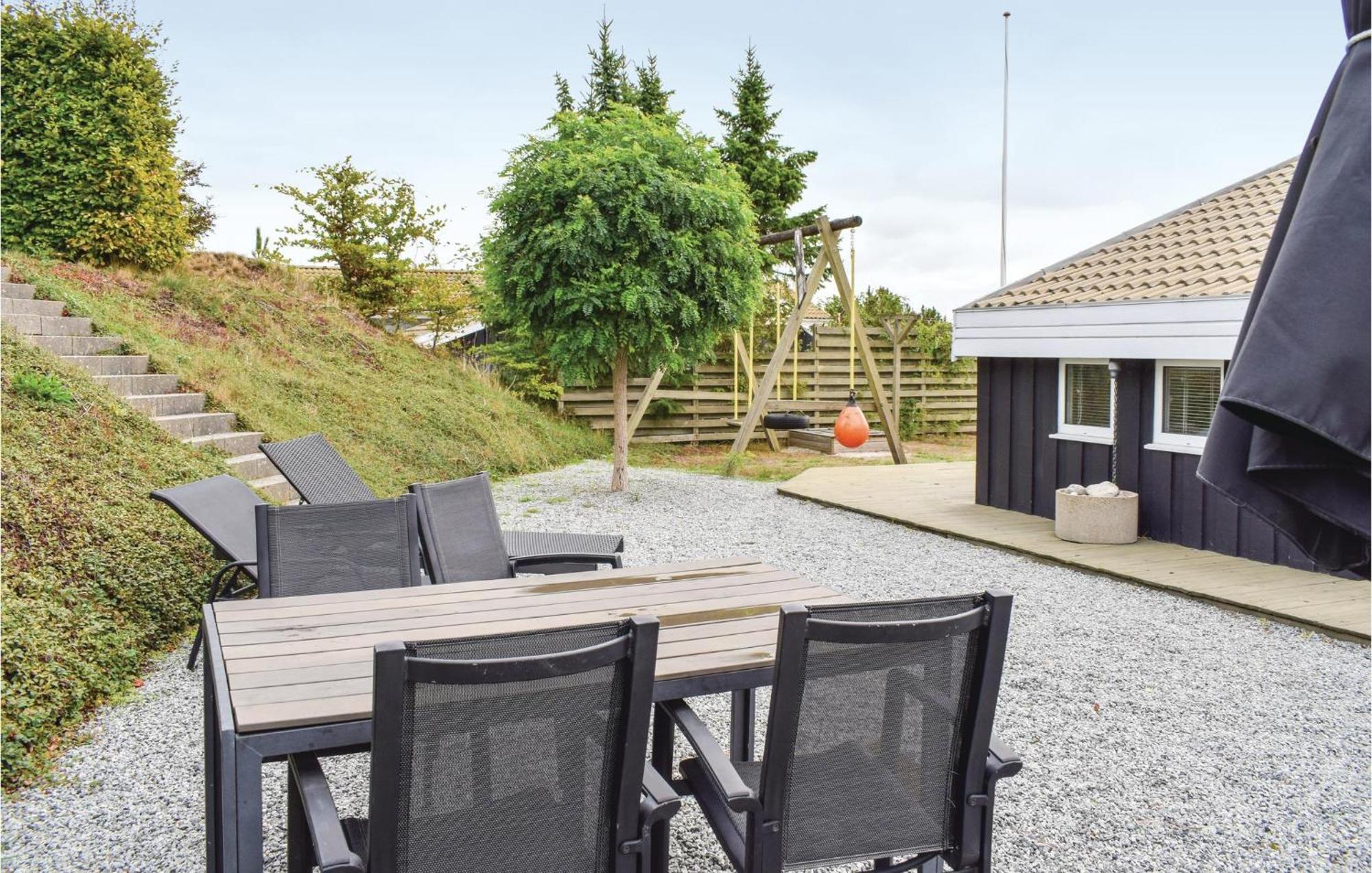 Amazing Home In Ebeltoft With Sauna Bagian luar foto