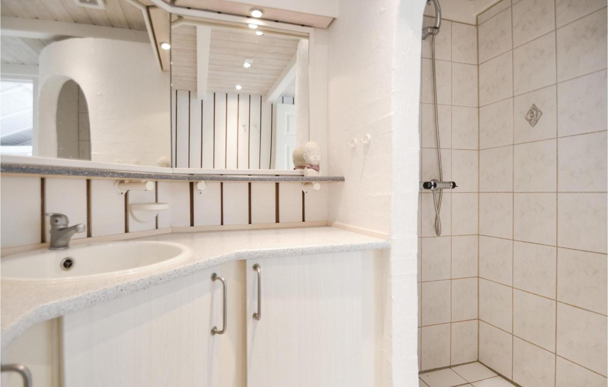 Amazing Home In Ebeltoft With Sauna Bagian luar foto
