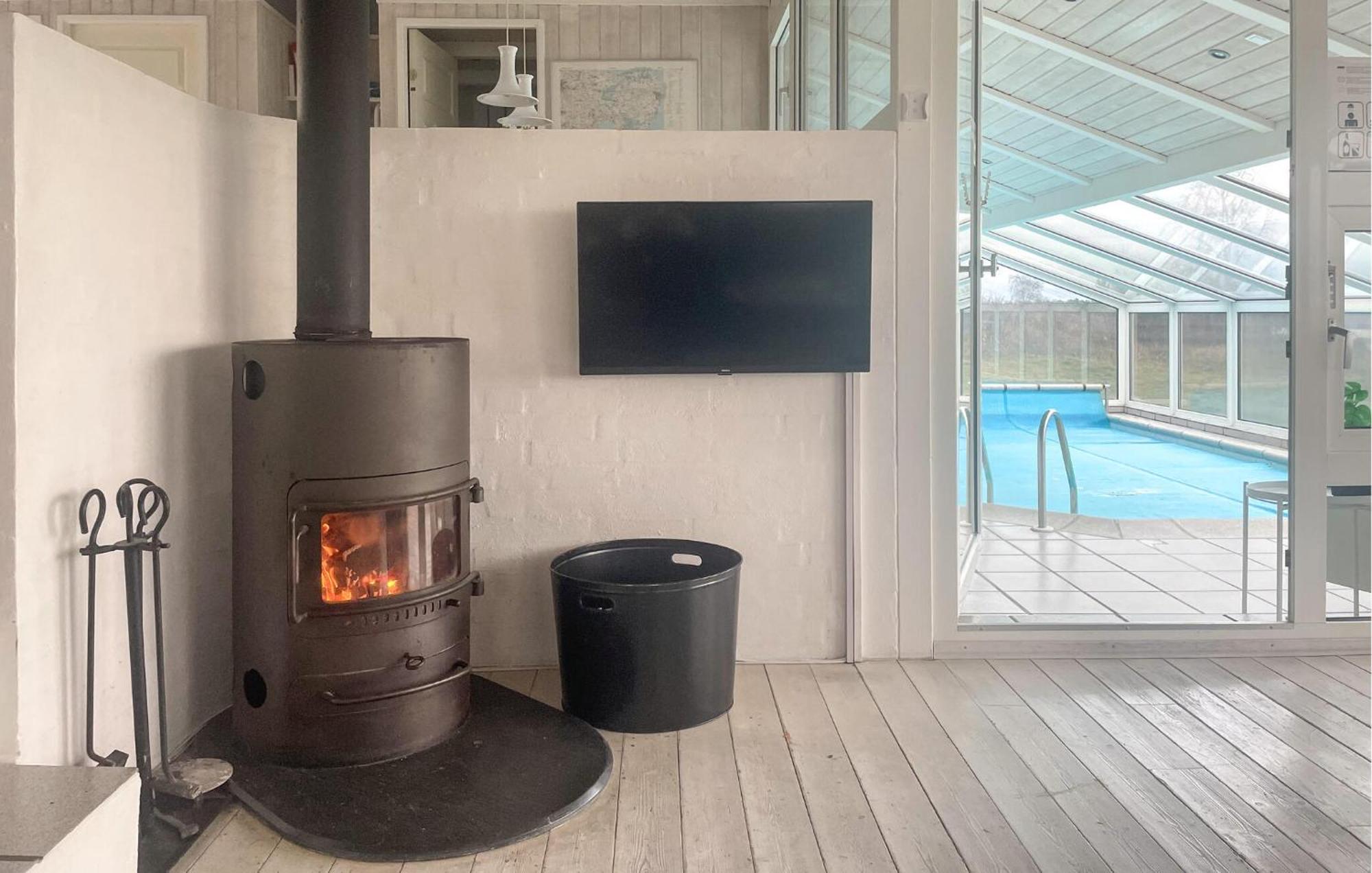 Amazing Home In Ebeltoft With Sauna Bagian luar foto